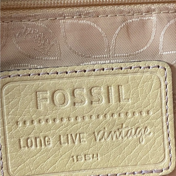🤩 Fossil Long Live Vintage 1954 Yellow Shoulder Bag Purse! Wow 🤩 - Picture 4 of 7